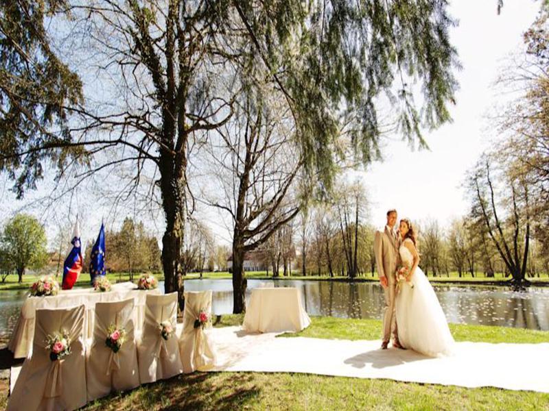 Elegans Hotel Brdo Kranj Luaran gambar